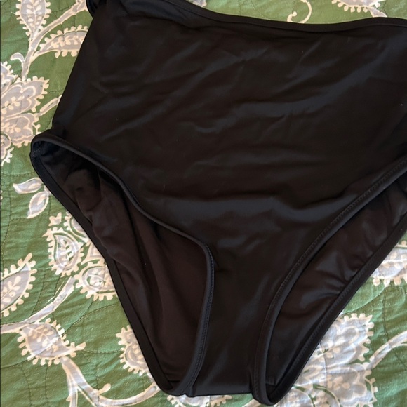 Victoria's Secret Black One Piece One Shoulder Cutout Swimsuit NWT - Picture 5 of 7